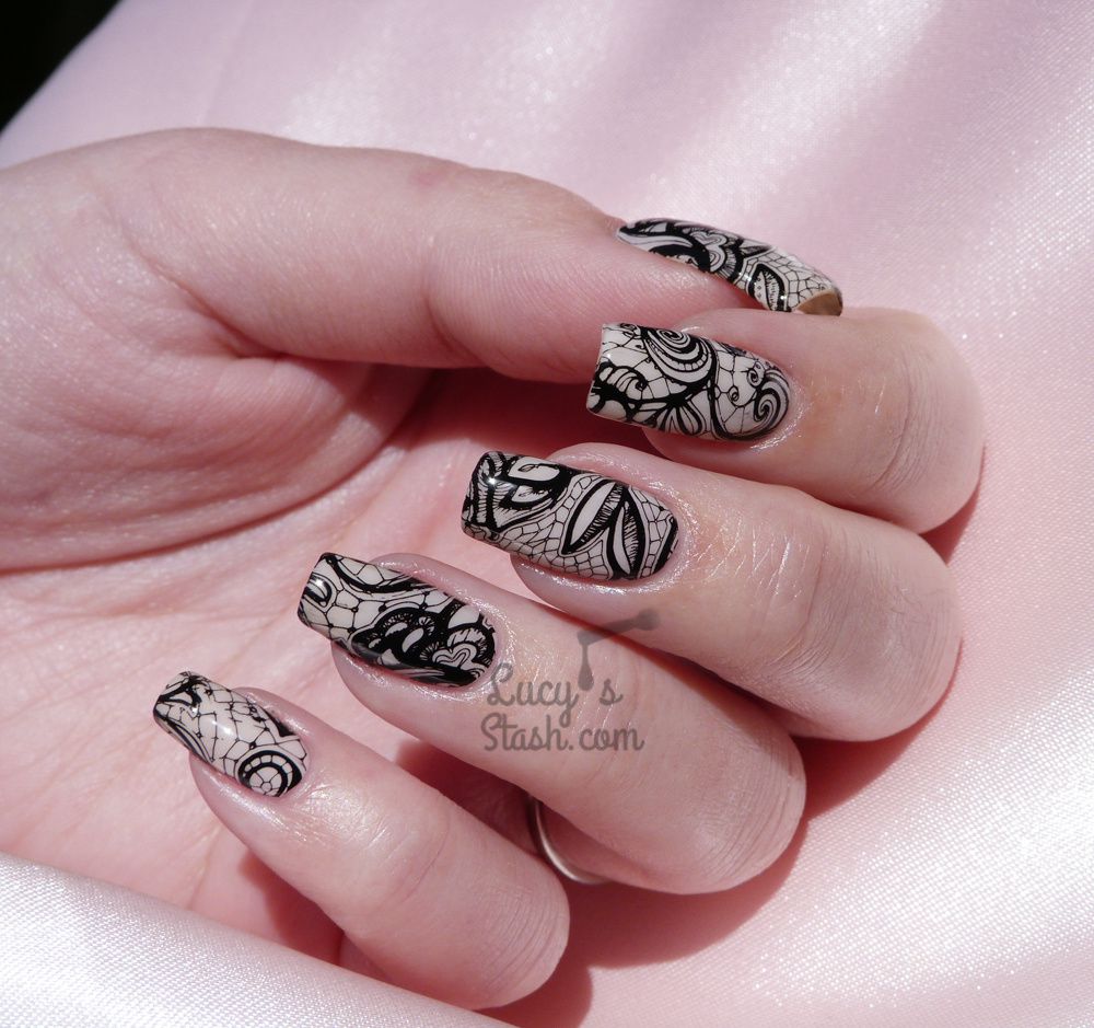 black and nude nail designs