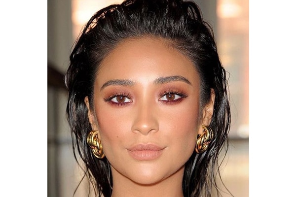 red smokey wedding makeup