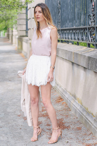 short pleated skirt outfit ideas