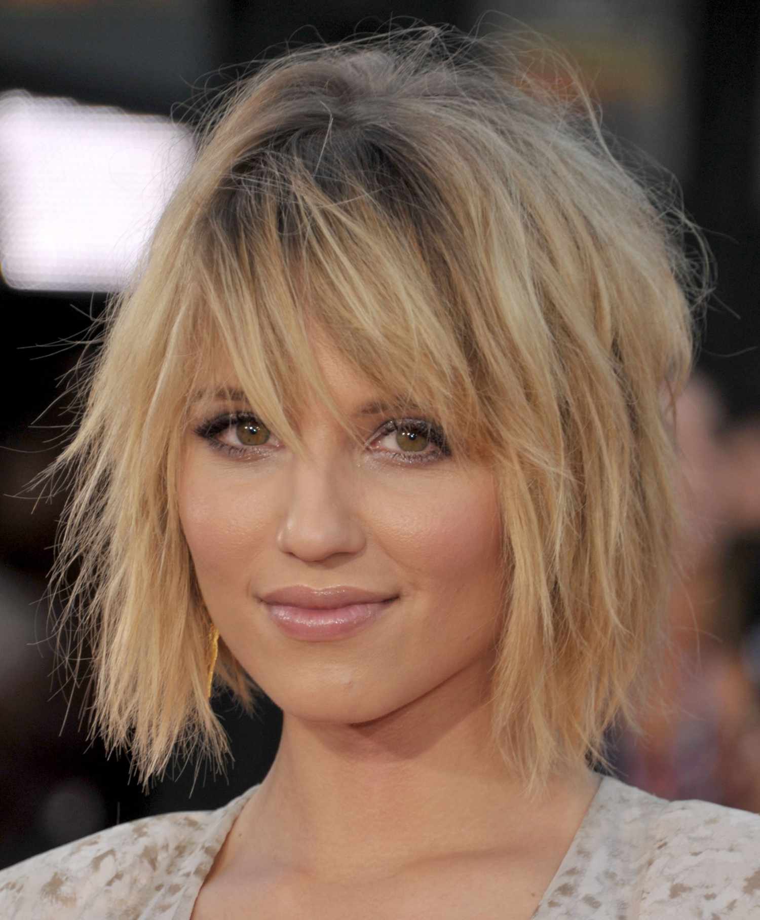 cute short haircuts with bangs