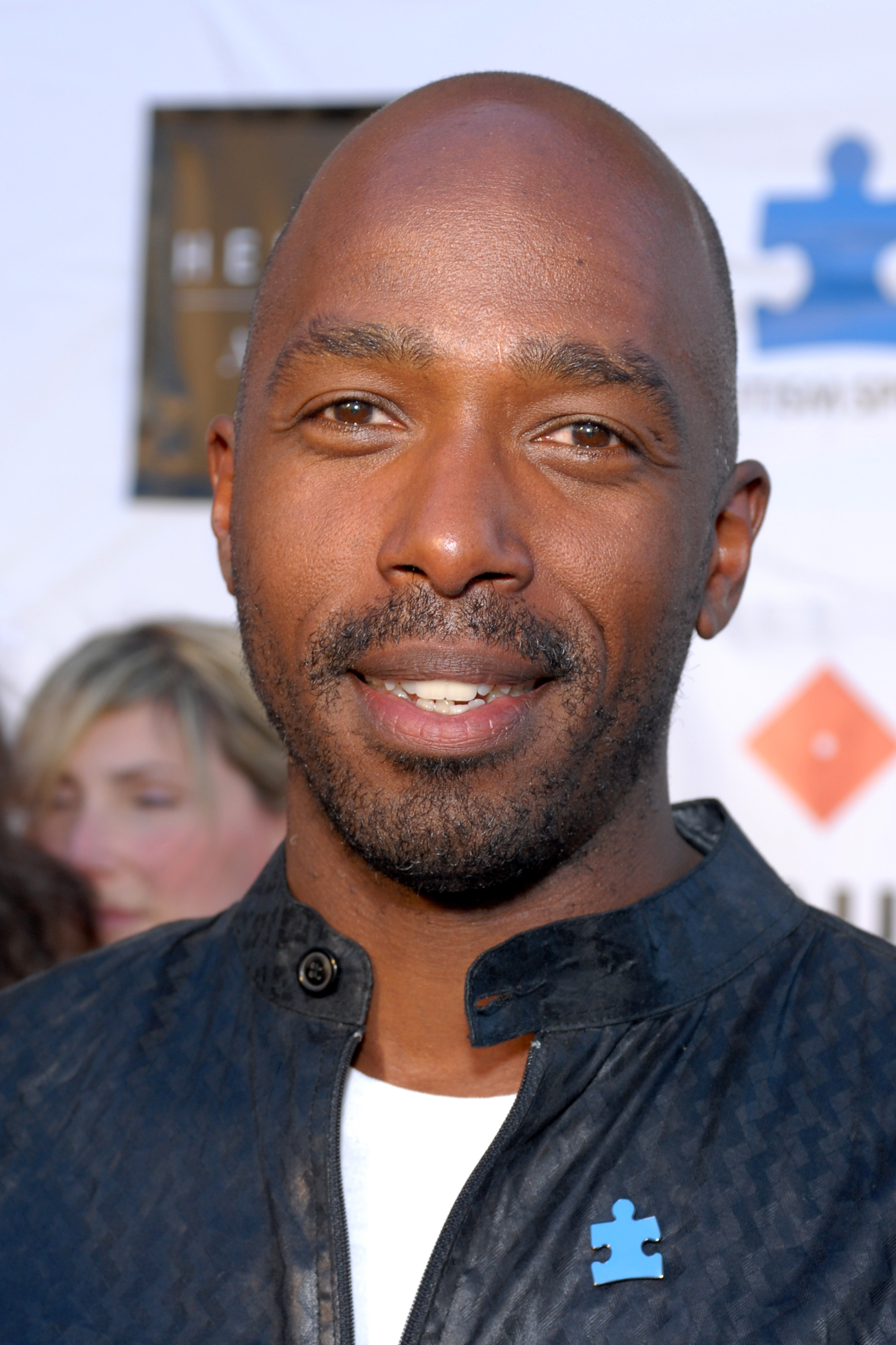 Bald Black Men: ntare guma mbaho mwine