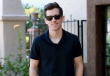 How to Wear Socks with Shorts