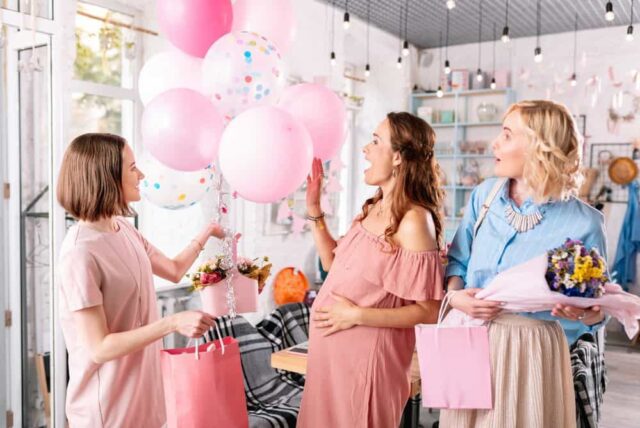 baby shower outfit ideas