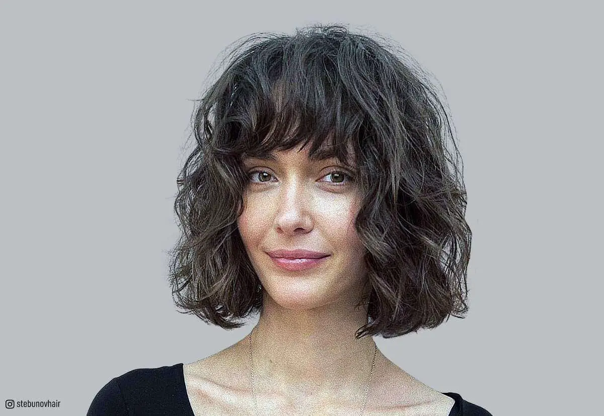 27 Short Haircuts With Bangs For Different Face Types