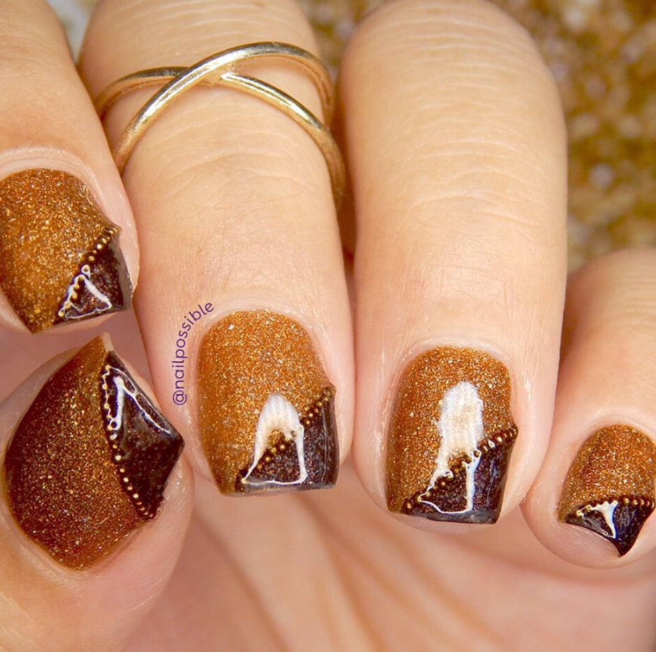 grey and gold nail designs