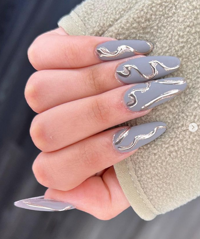 stiletto grey and gold nail designs