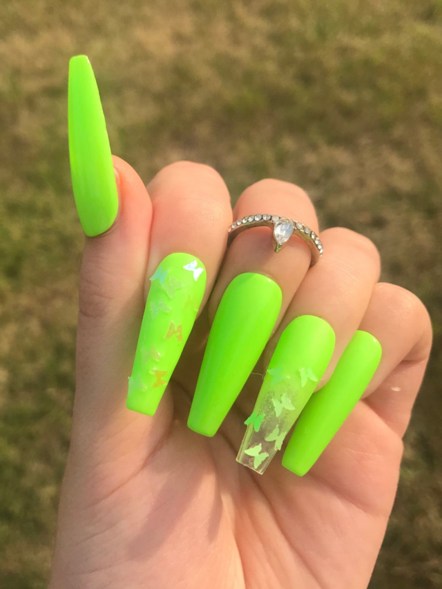10 Fresh Lime Green Nail Designs