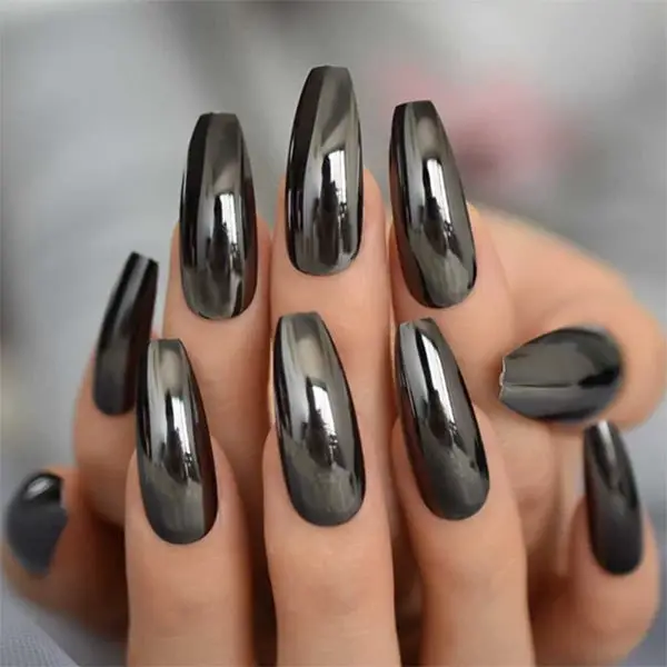 grey and black nails